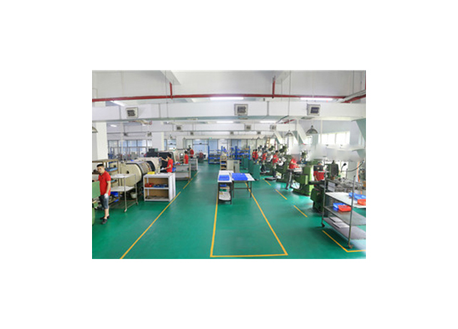 高精度生产设备，高质量生产人员，交期有保障