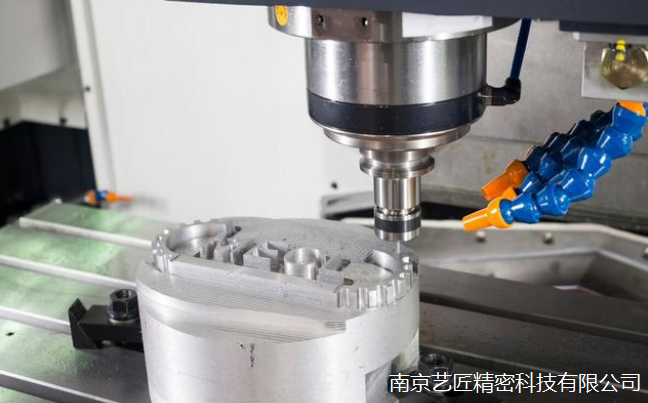 <strong>立式加工中心：cnc钻攻中心广泛应用在哪些领域的加工？</strong>