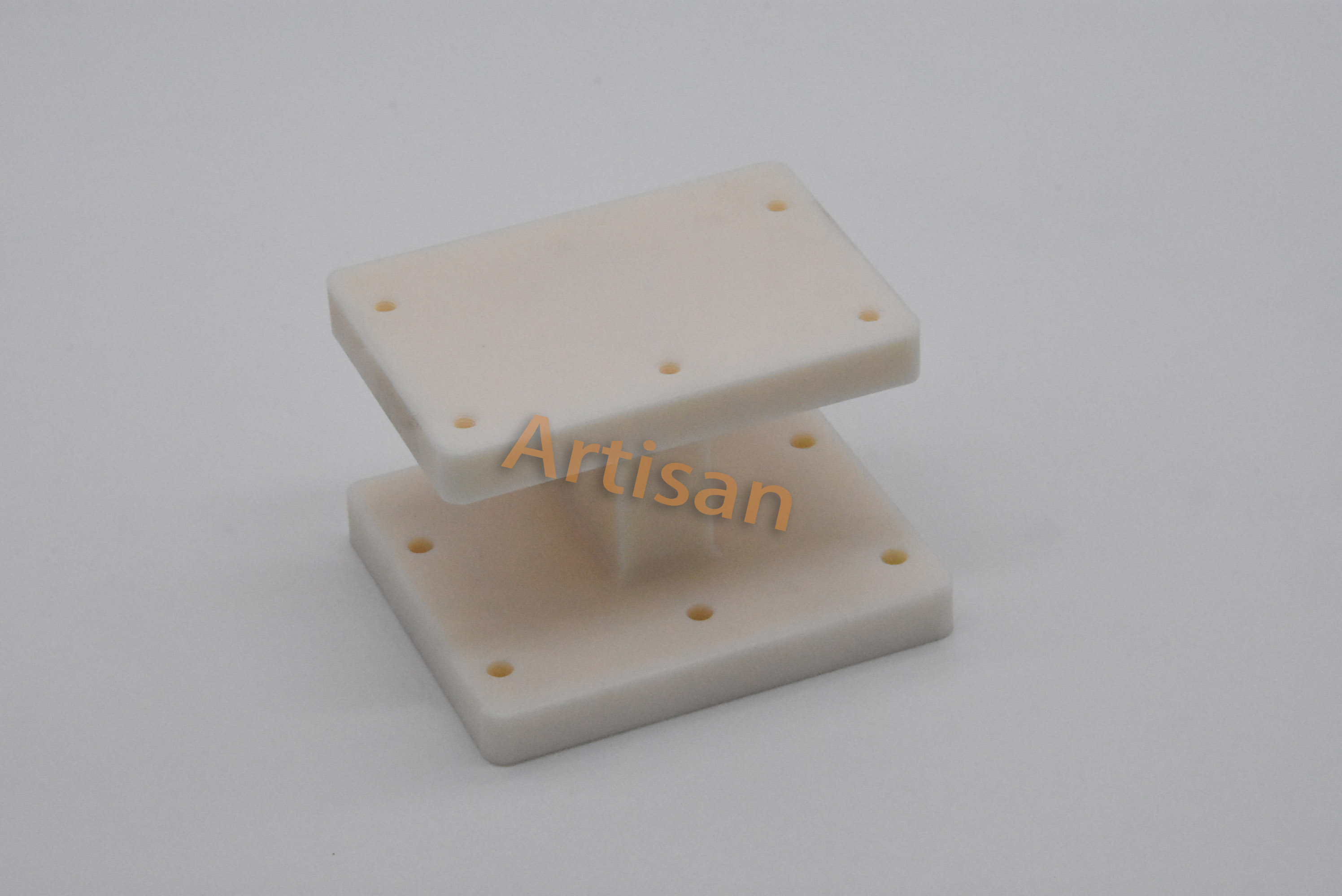 <strong>图65：电子及通讯精密加工：支撑架</strong>