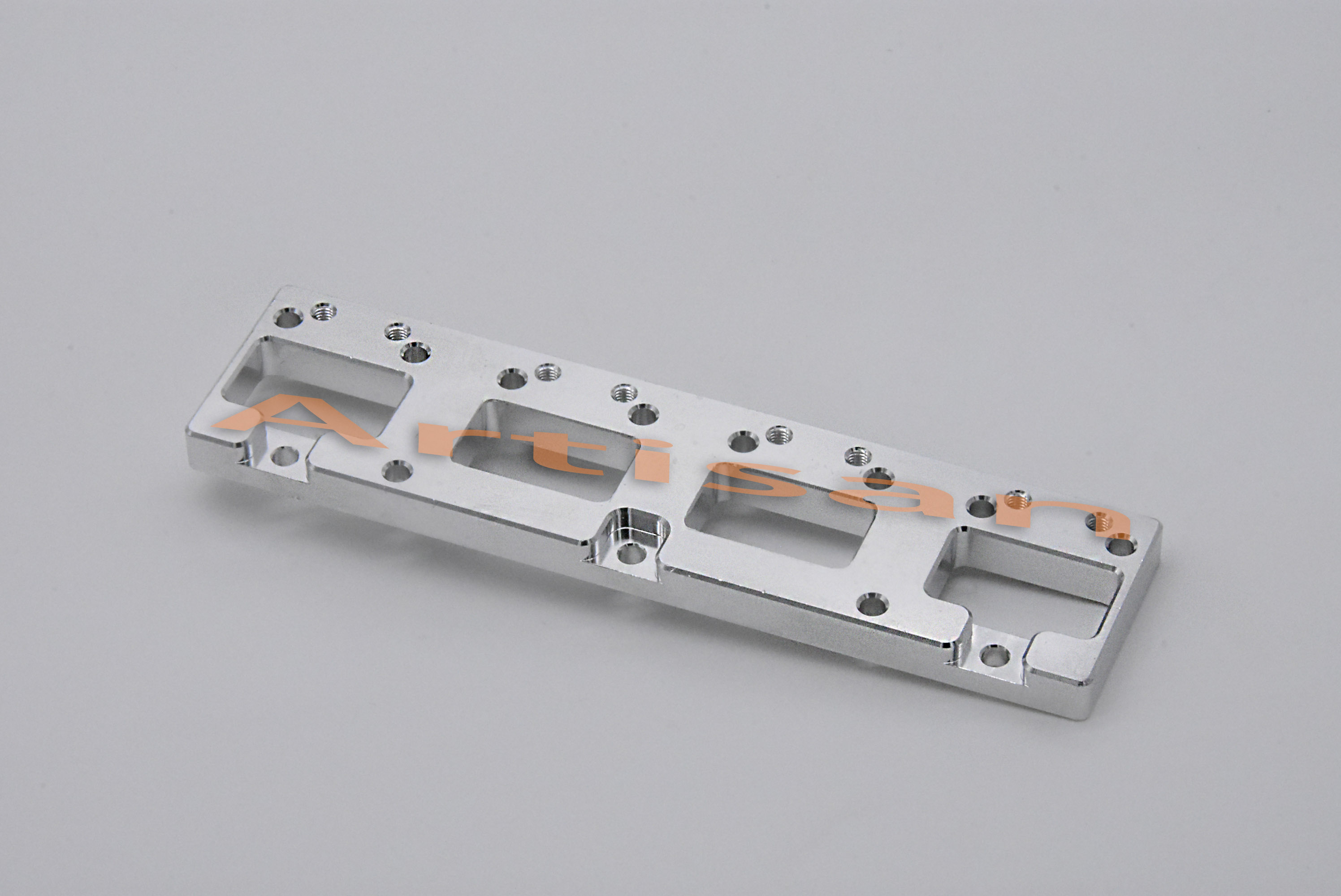 <strong>图7：电子及通讯精密加工</strong>