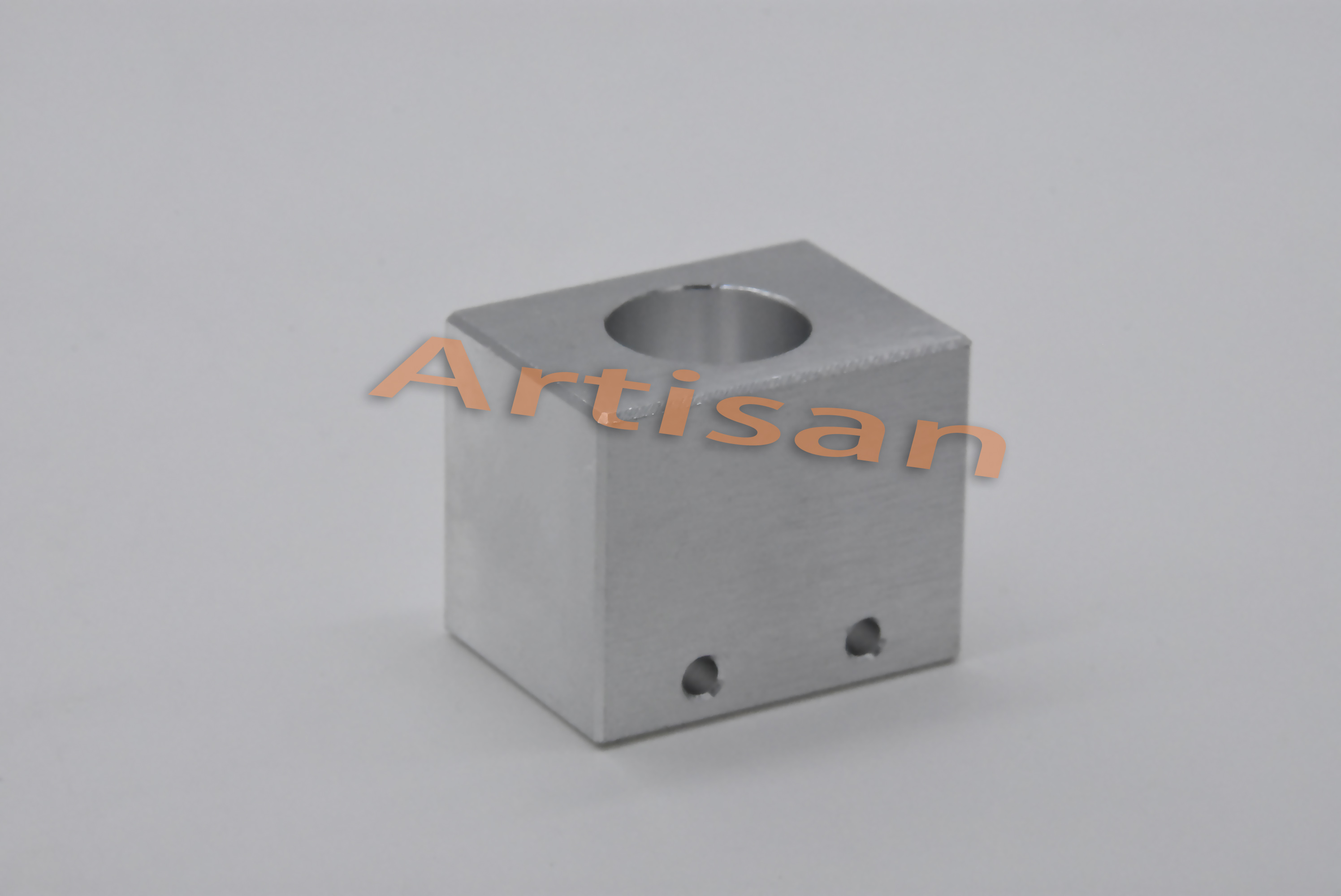 <strong>图25：电子及通讯精密加工</strong>