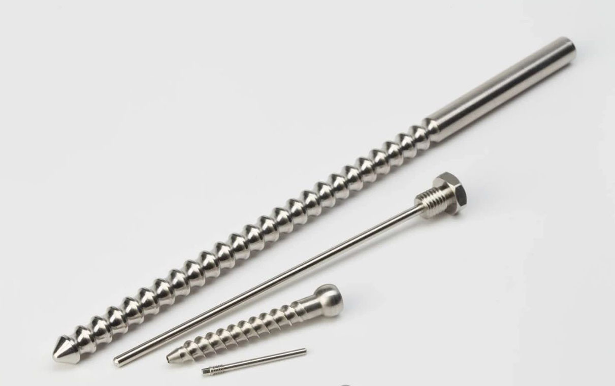 【医疗革新前沿】精密CNC加工：重塑骨科医疗，让每一步行走重获新生！