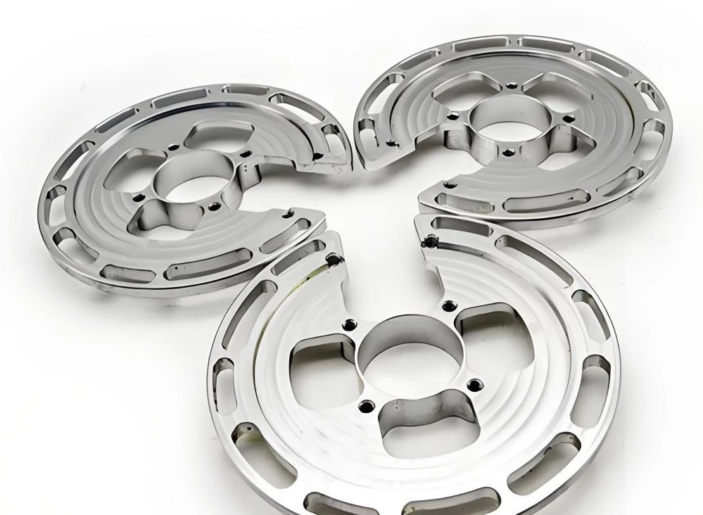 如何定制高精密CNC加工零件？