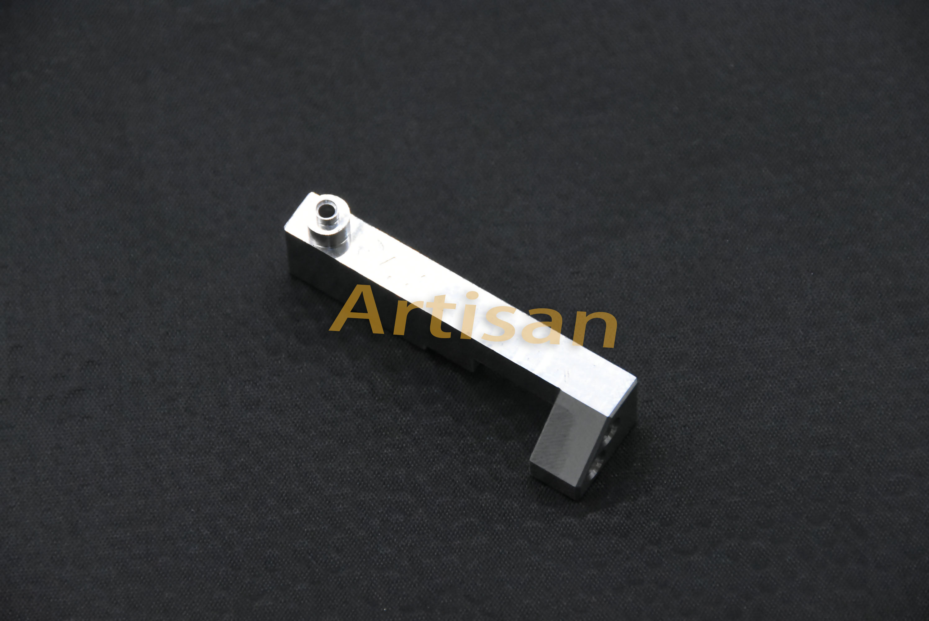 <strong>2024.1电子类精密加工：支架3</strong>