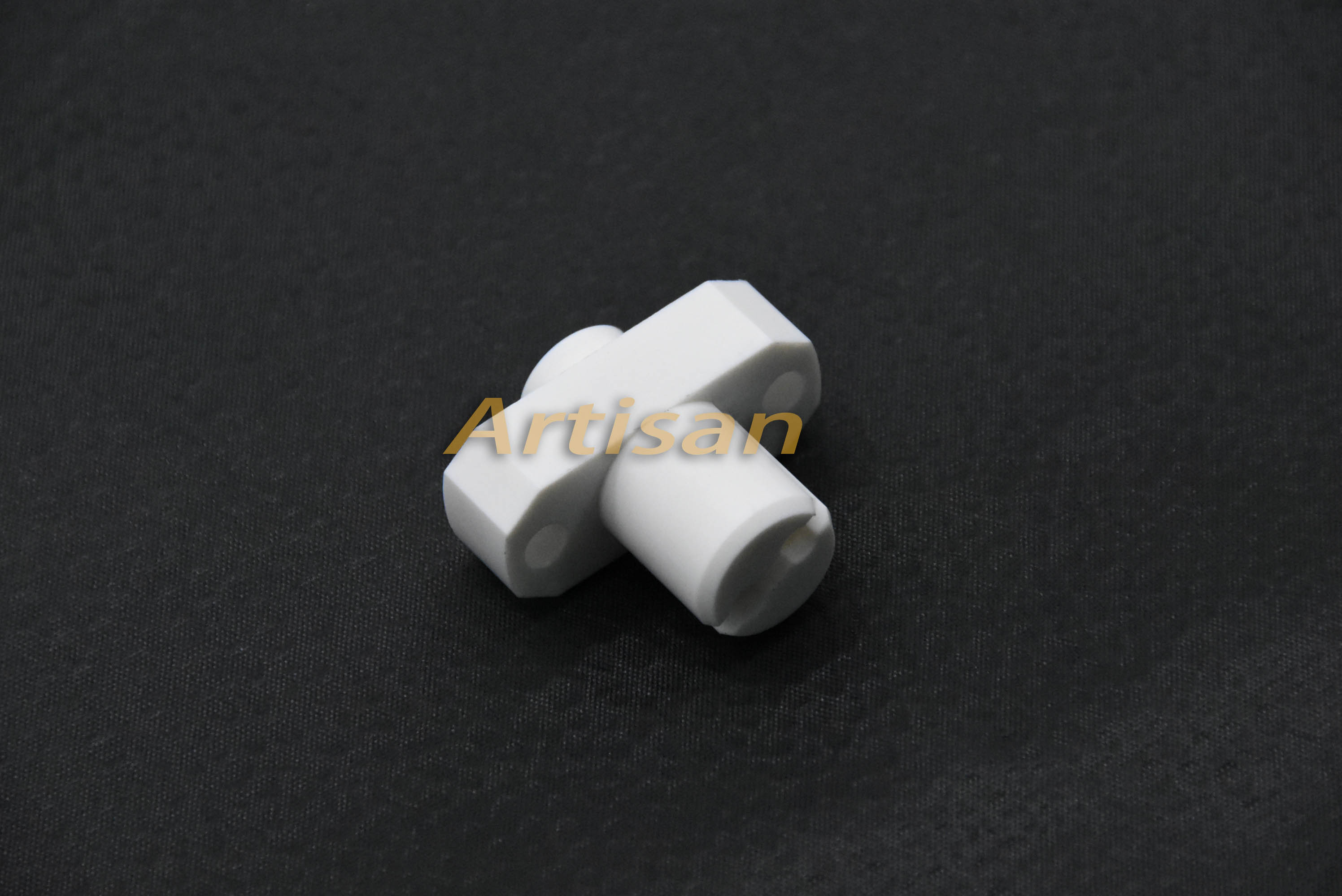 <strong>电子类精密加工：块2</strong>