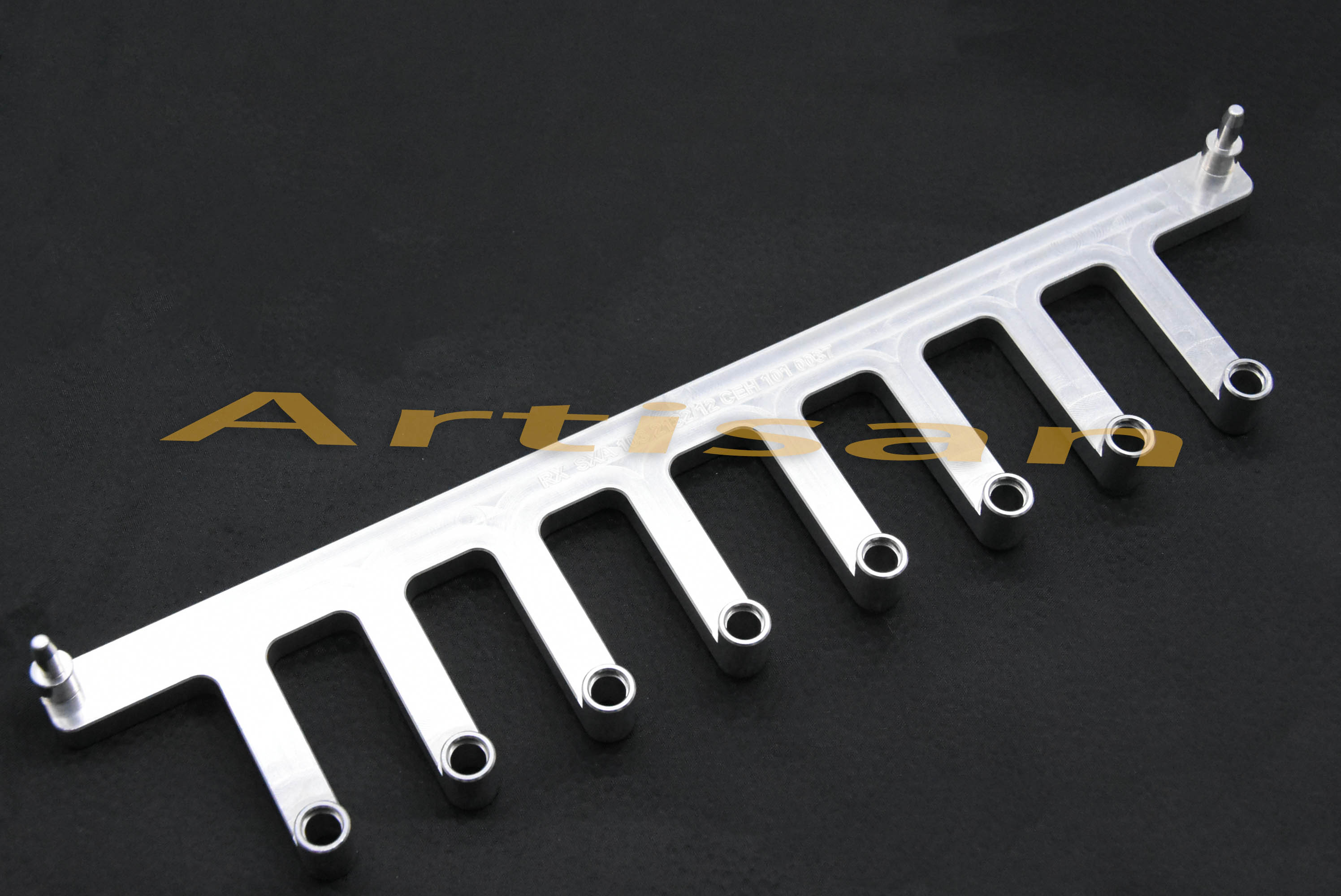 <strong>电子类精密加工：安装板2</strong>