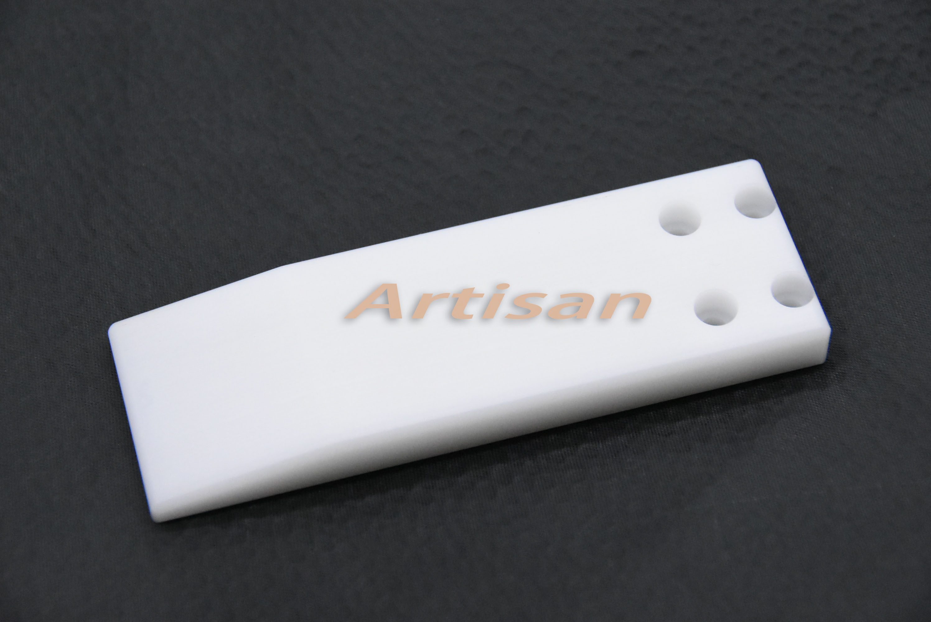 <strong>医疗类精密件加工：电池间距调节块2</strong>