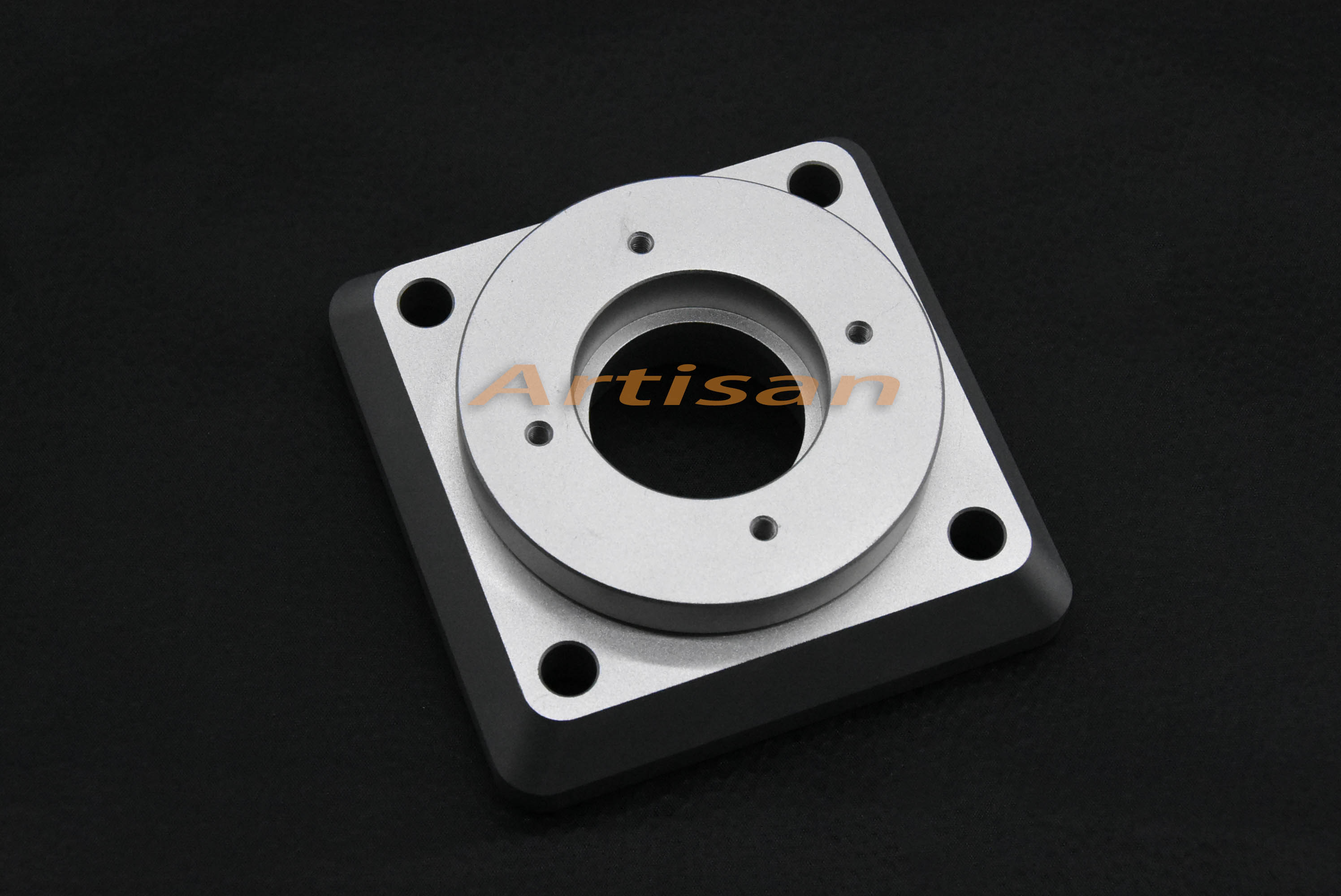 <strong>电子类精密件加工：底座</strong>